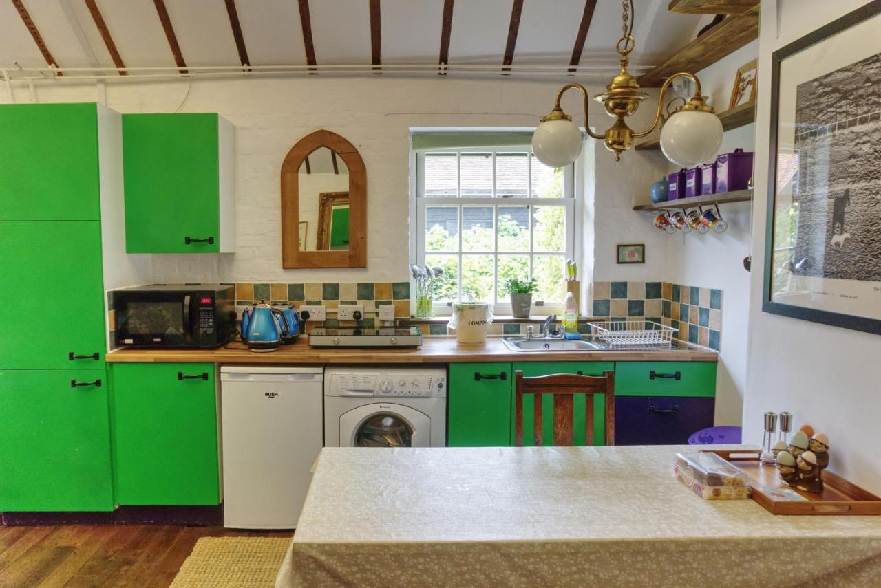 Bramble Cottage Whiteparish ภายนอก รูปภาพ